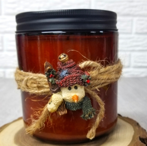 Peppermint bark candle/with snowman pin - Picture 7 of 7